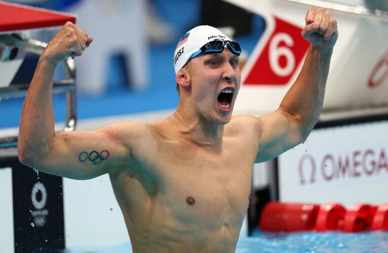 USA wins first Tokyo Olympics medals with gold, silver finish in men’s 400-meter individual medley