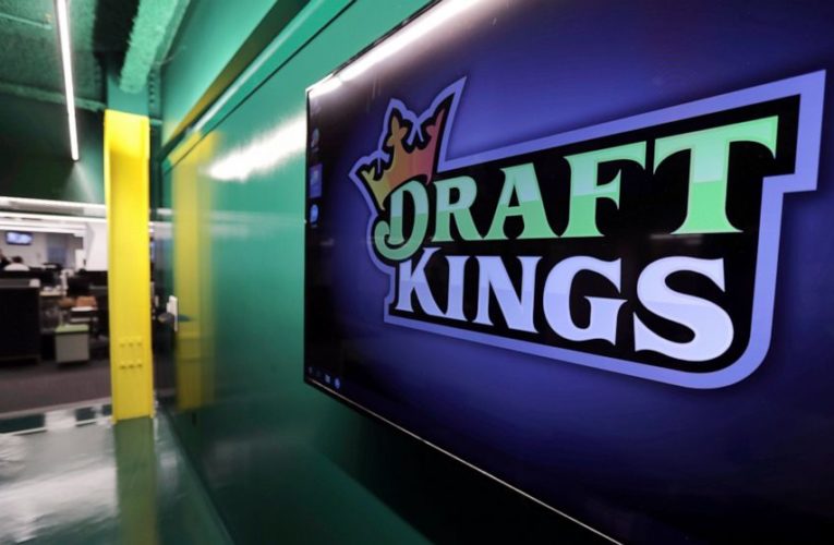 Lack of sports doesn’t stop DraftKings from going public