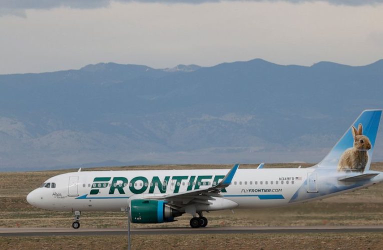 Frontier Airlines will drop open-seat fee that drew attacks