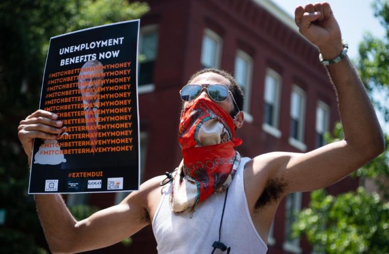 Millions left in limbo as Congress lets unemployment benefit lapse