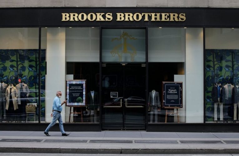 Simon-backed venture makes offer to buy Brooks Brothers