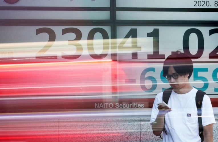 Global shares retreat after Fed minutes bring reality check