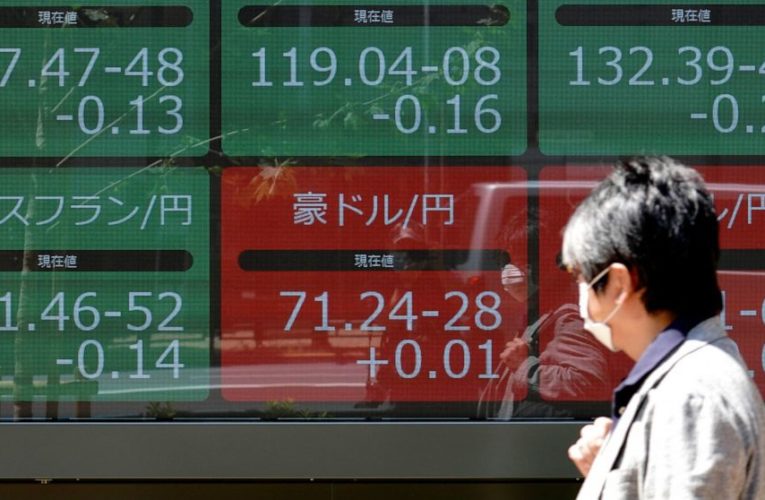 Shares advance in Asia after S&P 500 logs all-time high
