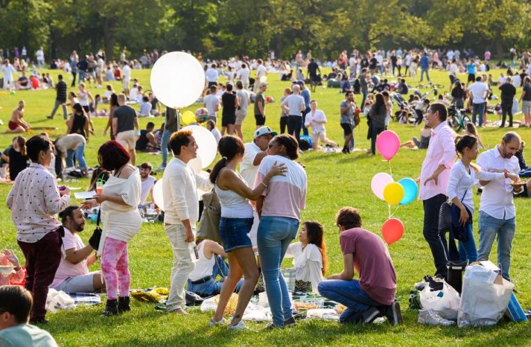 Only 10 states are seeing downward trends in new Covid-19 cases, and NYC now has a surge