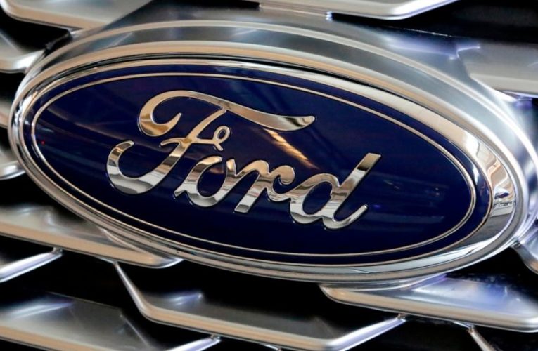 Ford cutting 1,400 US salaried jobs with retirement offers