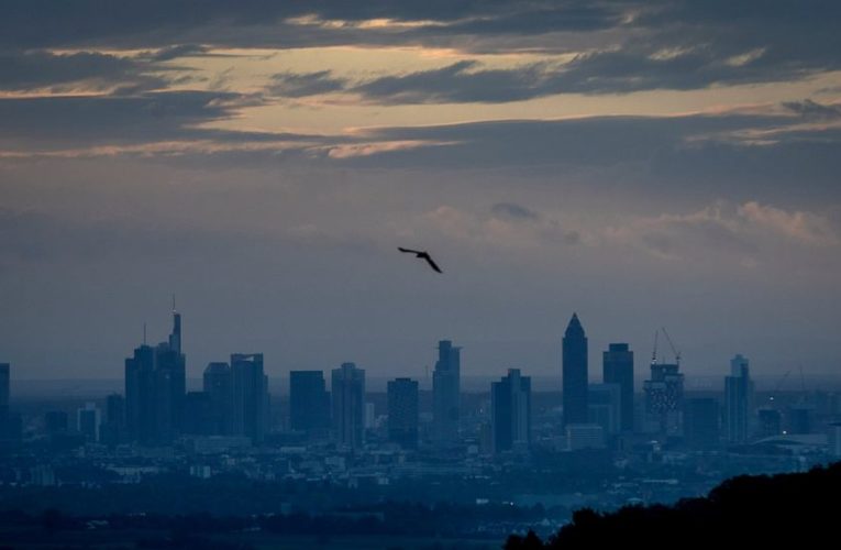 Ex-Chinese diplomat details new WTO forecast on world trade