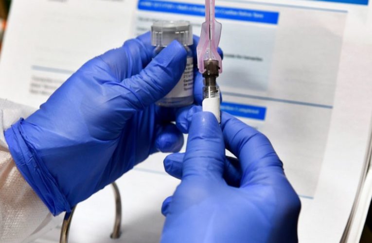 FDA publishes vaccine guidelines opposed by White House