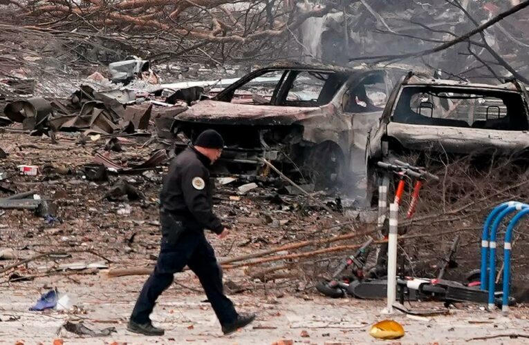 Ex-FBI deputy director explains what investigators are looking for