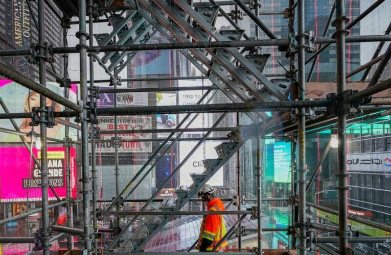 US construction spending jumps 1.3% in October