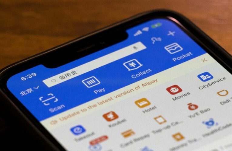China criticizes US order against dealing with Chinese apps