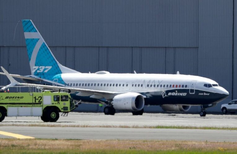 Boeing will pay $2.5 billion to settle charge over plane