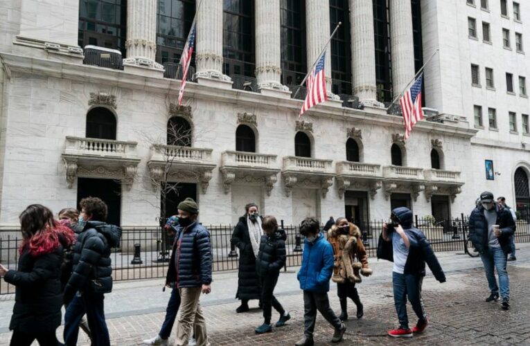 Stocks fall as yields continue to climb; GameStop surges