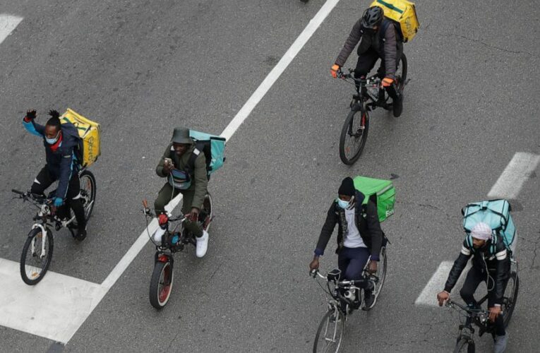 Italy orders food delivery services to treat riders better