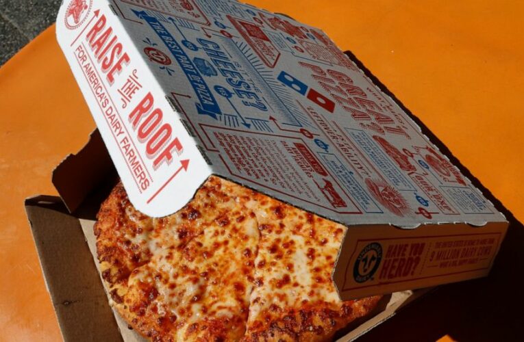 U.S. pizza sales, booming in pandemic, start to slow