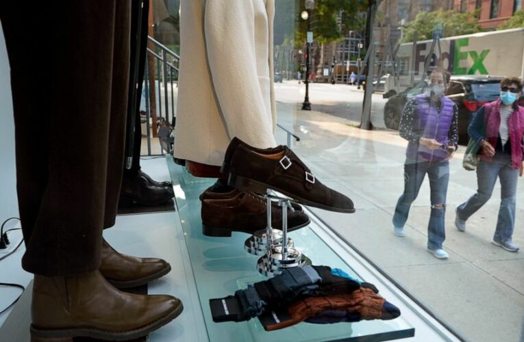 Consumer confidence rises for second straight month
