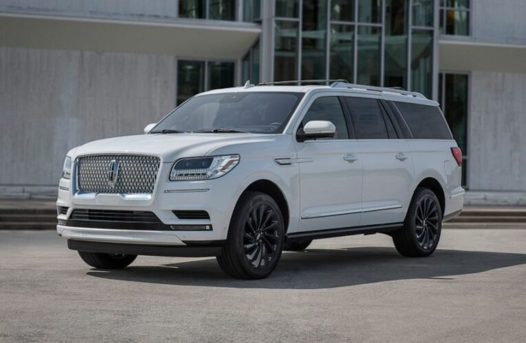 Edmunds compares new Escalade, Navigator and Mercedes GLS