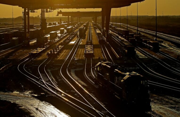 Judge says railroad talks should be included in lawsuits