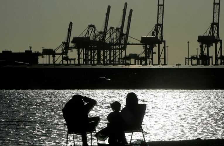 OPEC, allies keep oil output unchanged, prices jump