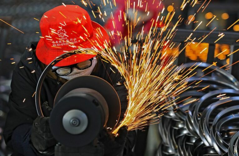 China manufacturing rebounds in March amid tech, virus risks