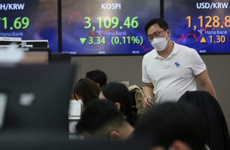 Asian markets mixed, US futures up after Wall St hits record