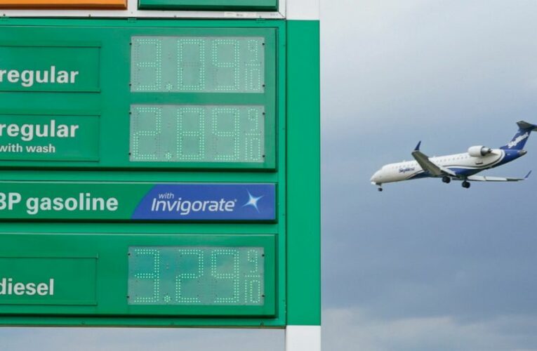 Travel numbers climb as Americans hit the road for holiday