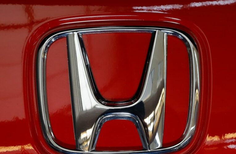 Honda changing course, will build its own electric vehicles