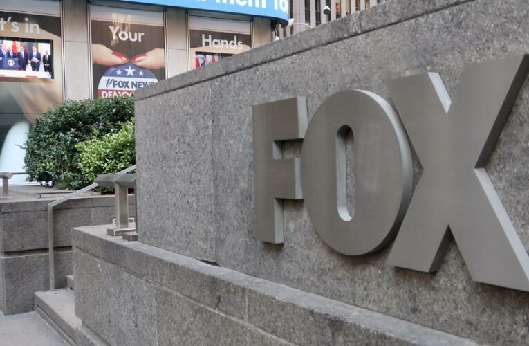 White House has held discussions with Fox News over its Covid-19 coverage