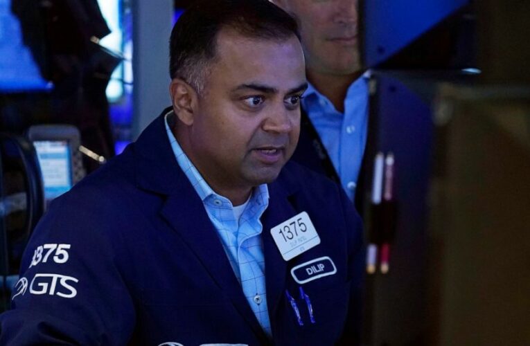 Asia stocks advance, tech giants rally after Fed report