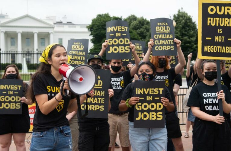 Advocacy groups ramp up pressure on lawmakers to take action on climate change