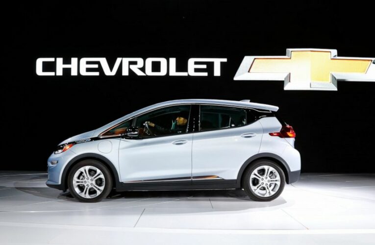 US automakers pledge huge increase in electric vehicles