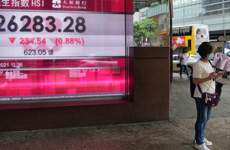 Asian stocks slip with eye on economic releases