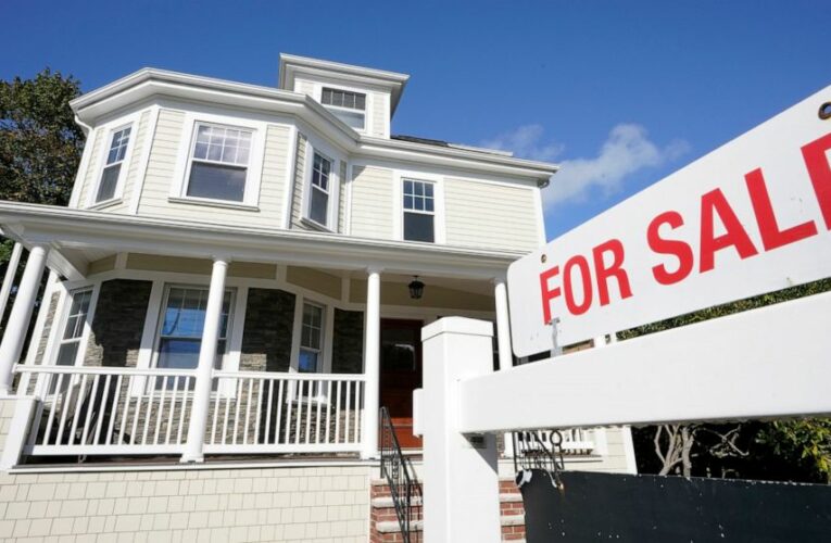 US average mortgage rates little changed; 30-year at 2.86%