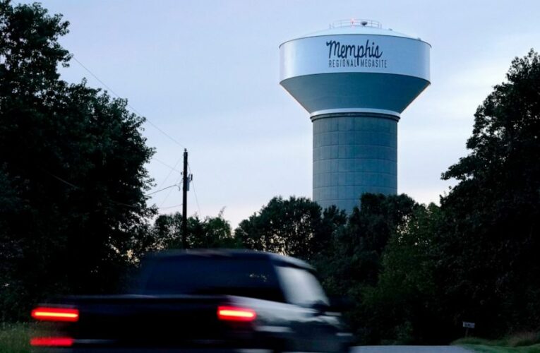 Ford to add 10,800 jobs making electric vehicles, batteries