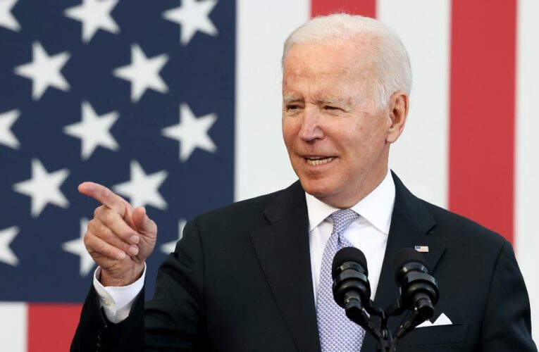 Pelosi warns Democrats not to ’embarrass’ Biden