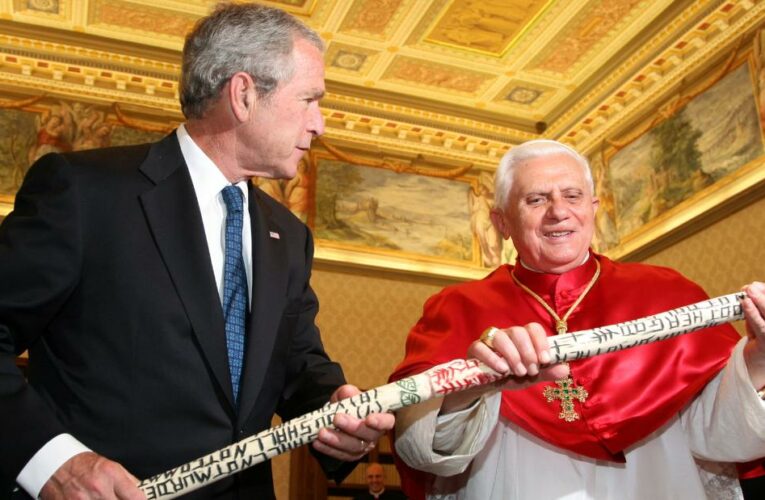 In pictures: Popes and US presidents