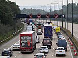 M25 remains shut 10 hours after lorry and car smash left three people ‘seriously injured’