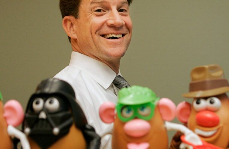 Brian Goldner, who led transformation a Hasbro, dies at 58