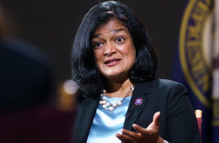 Jayapal says House progressives ready to ‘pass both bills’ without commitment from Manchin and Sinema