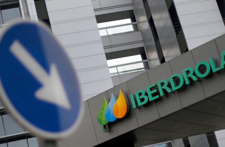 Official: New Mexico regulators should reject utility merger