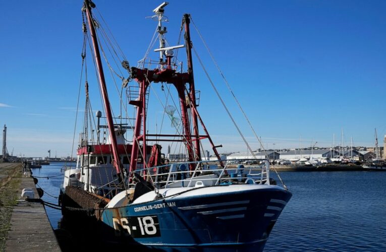 Fishing talks held as French blockade of British boats looms