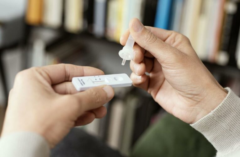 FDA says Covid-19 antigen tests may be less sensitive to Omicron variant, but they’re still an important tool