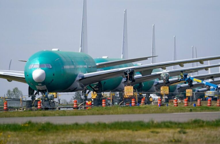 Boeing airliner sales jump but deliveries lag rival Airbus