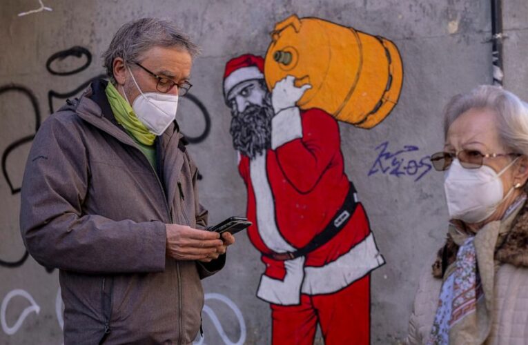 Mask rules get tighter in Europe in winter’s COVID-19 wave