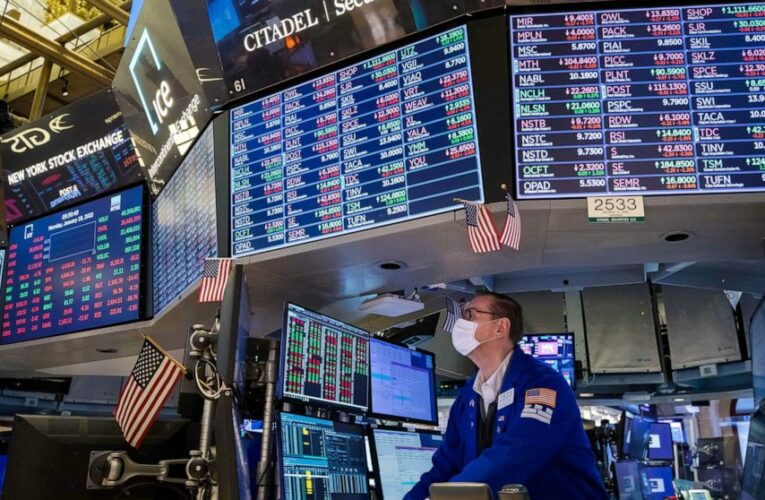 European shares rise, Asia declines, eyeing Fed, omicron