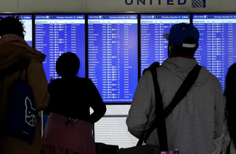 US flight cancellations ease a bit but still running high
