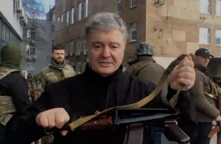 Former Ukrainian president is on the streets with a rifle