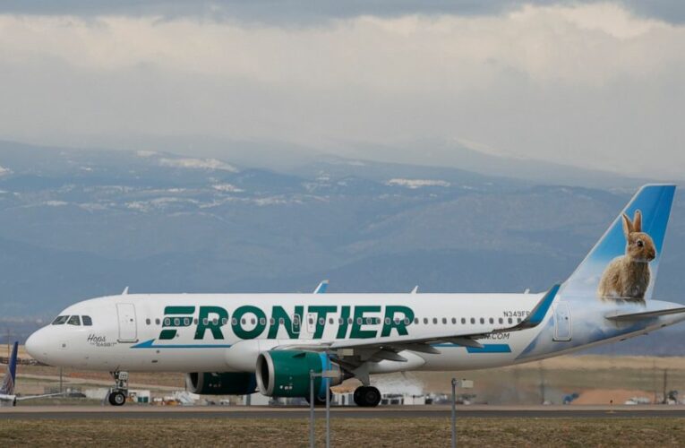 Frontier Airlines buying Spirit in $3B budget carrier deal