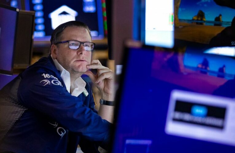 Global stocks, Wall St rebound from Ukraine jitters
