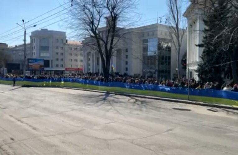 Protests over suspected Russian plans to turn occupied Ukrainian province into breakaway state