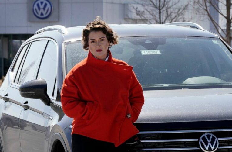 Sudden braking in 2 VW SUV models draws regulatory scrutiny